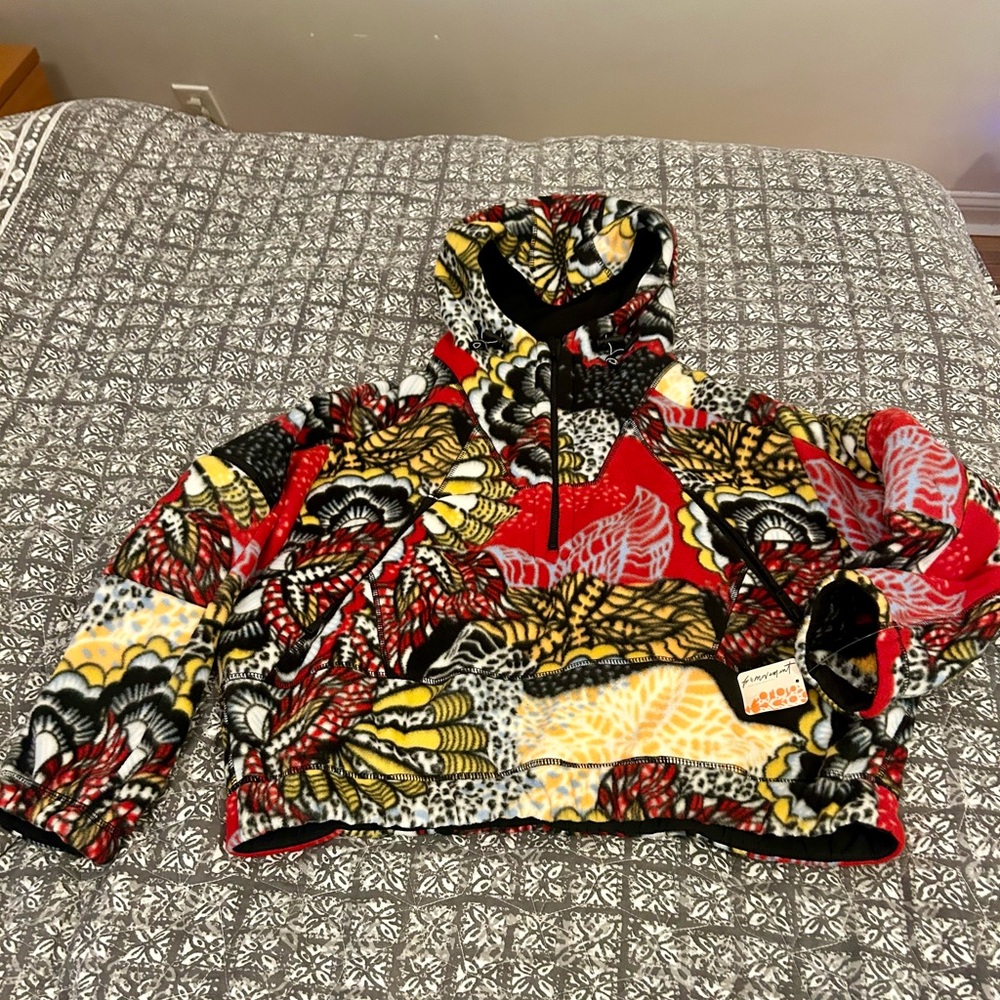 FREE PEOPLE MOVEMENT  Wild and Free COZY JACKET